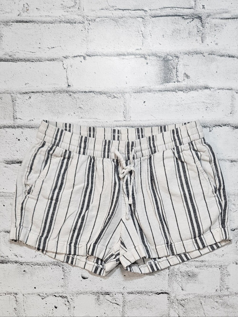Old Navy Striped Linen Blend Pull On Shorts Women's Medium Casual